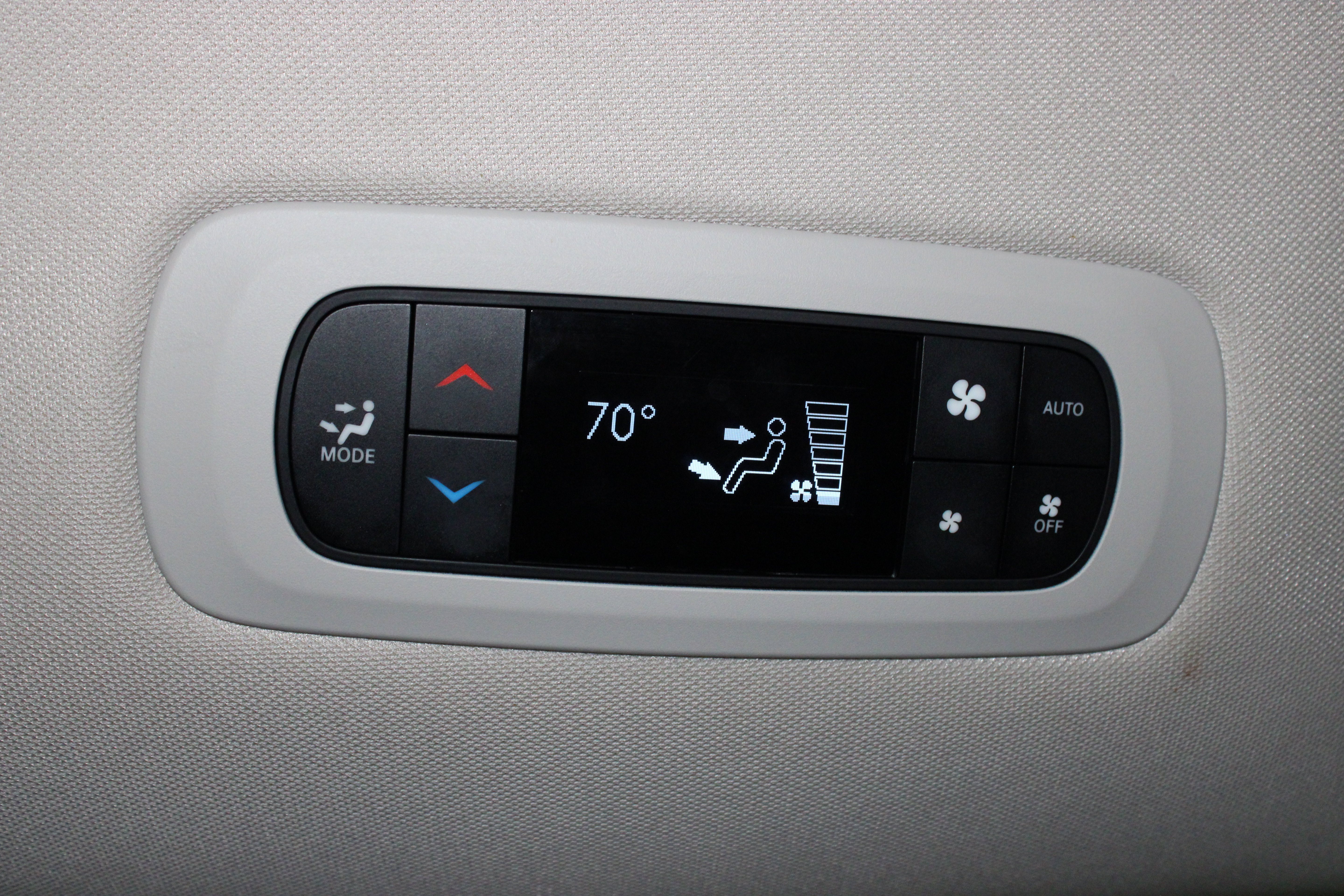 Used 2024 Chrysler Pacifica Limited FWD image 42