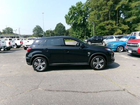 Used 2025 Mitsubishi Outlander Sport ES AWD/4WD image 5
