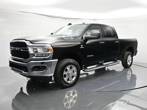 Used 2024 RAM 2500 Big Horn image 1