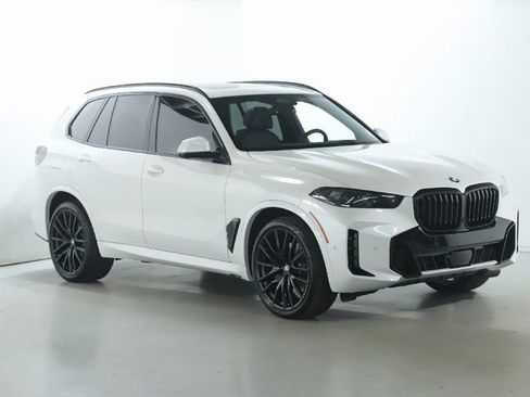 Certified 2025 BMW X5 xDrive40i w/ M Sport Package AWD/4WD image 10