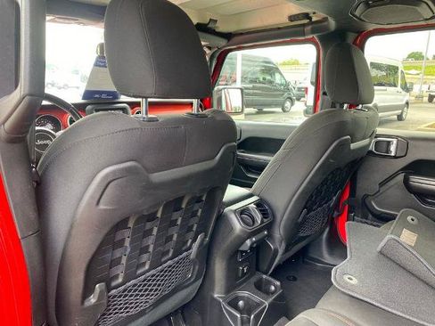 Used 2020 Jeep Gladiator Rubicon AWD/4WD image 27