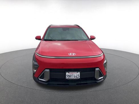 Used 2025 Hyundai Kona SEL image 4