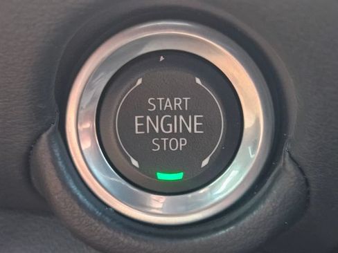 Used 2025 Chevrolet Tahoe LS RWD image 22