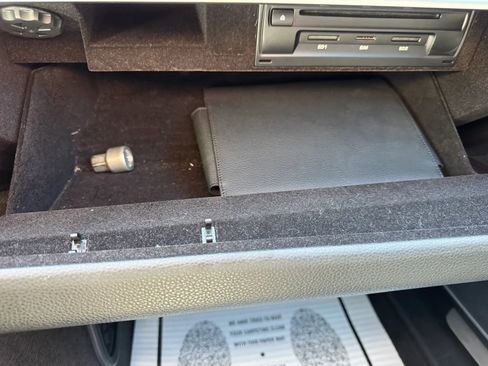 Used 2017 Porsche Panamera 4 image 29