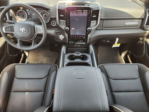 New 2026 RAM 1500 Laramie AWD/4WD image 21