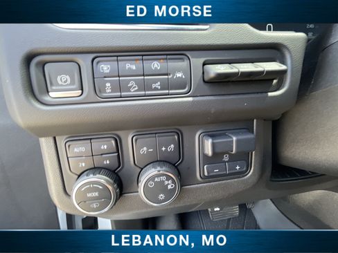 Certified 2024 Chevrolet Suburban High Country w/ Advanced Technology Package AWD/4WD image 17