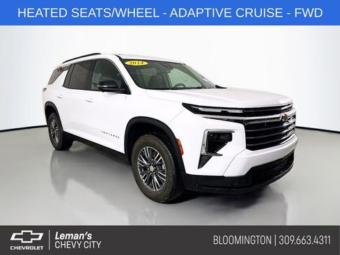 Used 2024 Chevrolet Traverse LT image 1