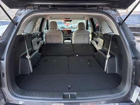 New 2025 Kia Sorento S image 15