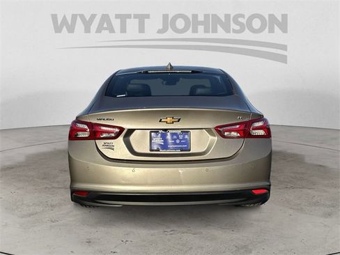 Used 2024 Chevrolet Malibu LT image 4