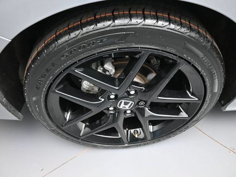Certified 2024 Honda Civic Sport image 12