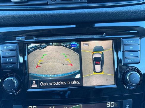 Used 2019 Nissan Rogue SL w/ Premium Package image 15