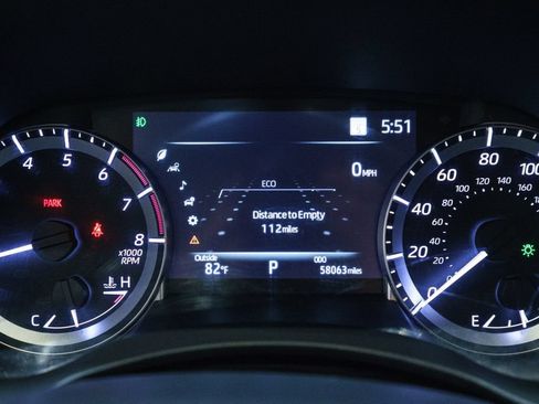 Used 2023 Toyota Highlander LE FWD image 14
