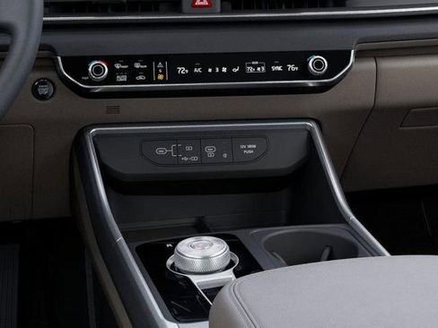 New 2026 Kia Carnival EX FWD image 23
