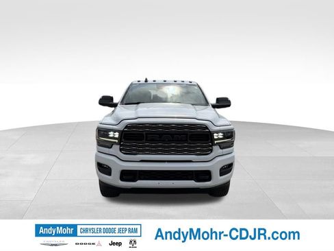Used 2022 RAM 2500 Limited AWD/4WD image 2