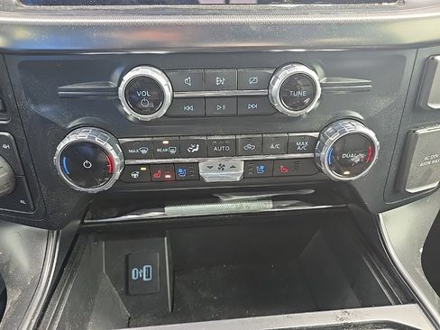 Used 2024 Ford F150 Lariat image 20