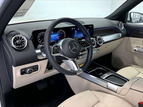 New 2026 Mercedes-Benz GLB 250 image 8