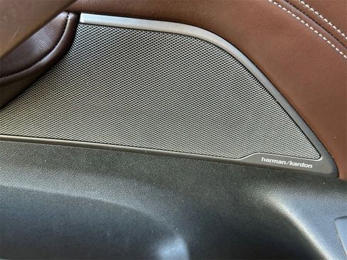 Used 2018 BMW M550i xDrive image 16