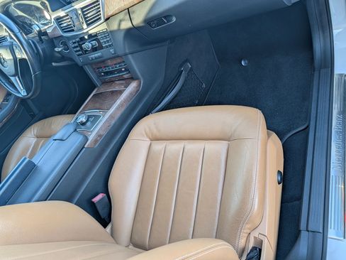 Used 2013 Mercedes-Benz E 350 Sedan image 7