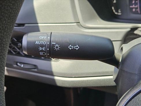 Used 2025 Honda Accord LX image 15
