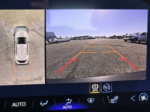 New 2026 Chevrolet Equinox EV LT w/ LPO, Blackout Package image 26