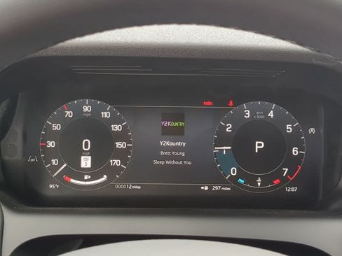 New 2026 Land Rover Discovery Sport Landmark AWD/4WD image 36