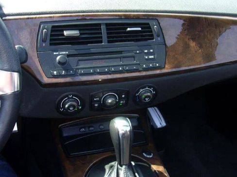 Used 2007 BMW Z4 3.0i image 15