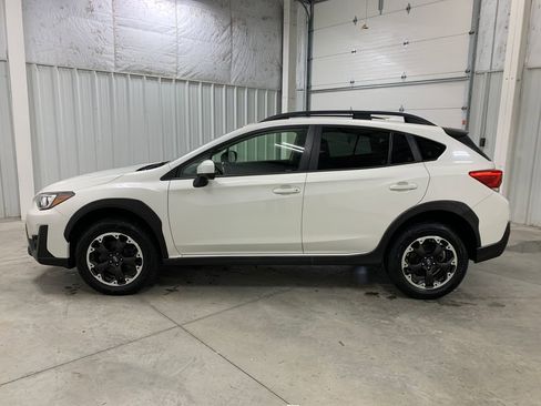 Used 2021 Subaru Crosstrek 2.0i Premium AWD/4WD image 19