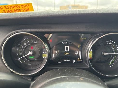 Used 2022 Jeep Wrangler Unlimited Sahara image 10