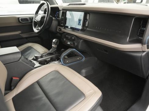 Certified 2022 Ford Bronco Wildtrak image 17