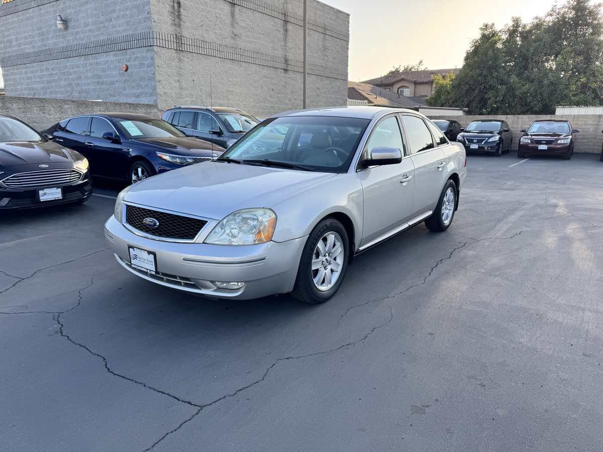 Used 2006 Ford Five Hundred SEL FWD image 12