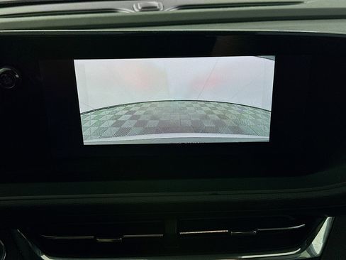 Used 2025 Buick Envista Preferred image 21