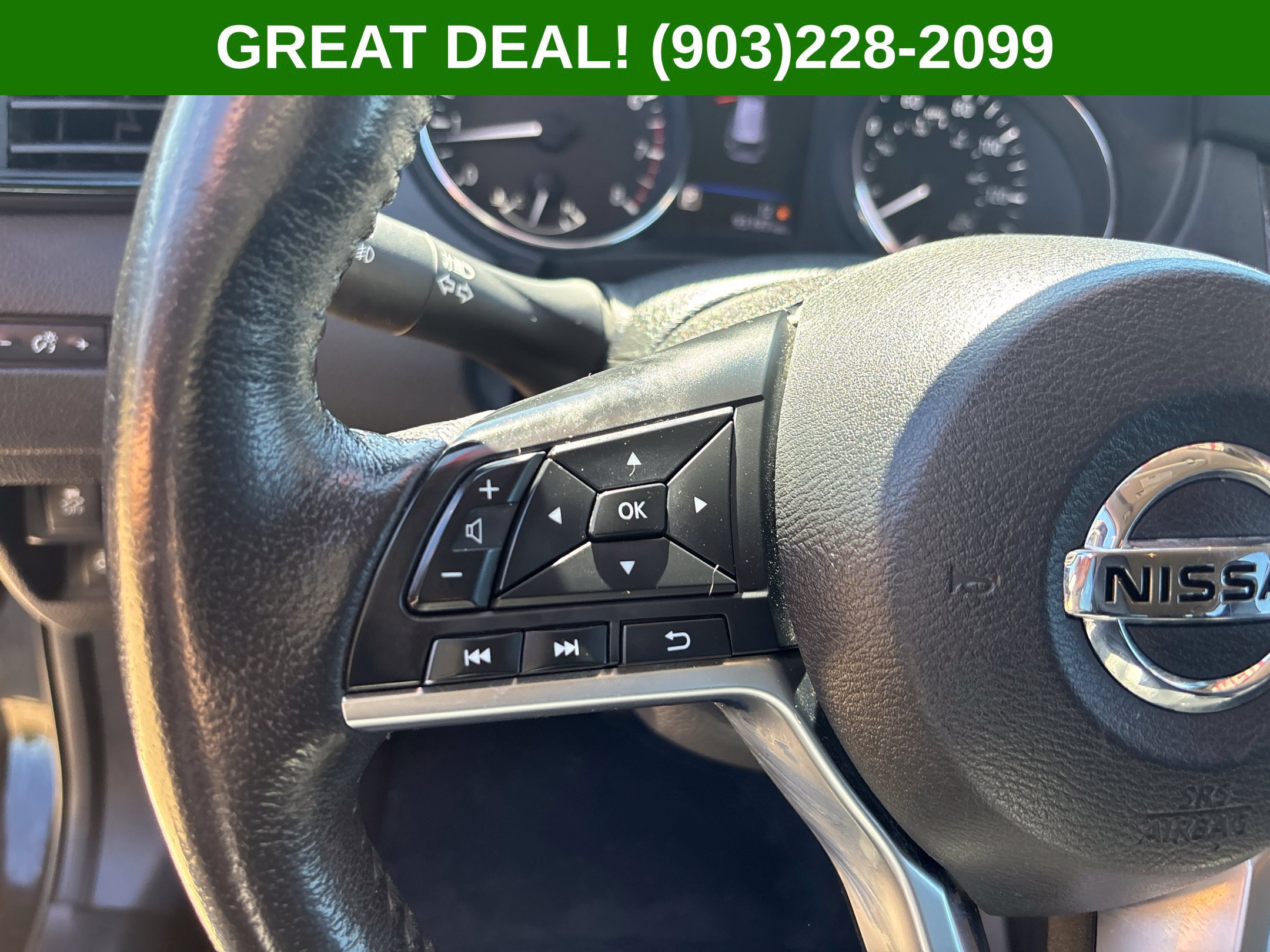 Used 2019 Nissan Rogue SL FWD image 32