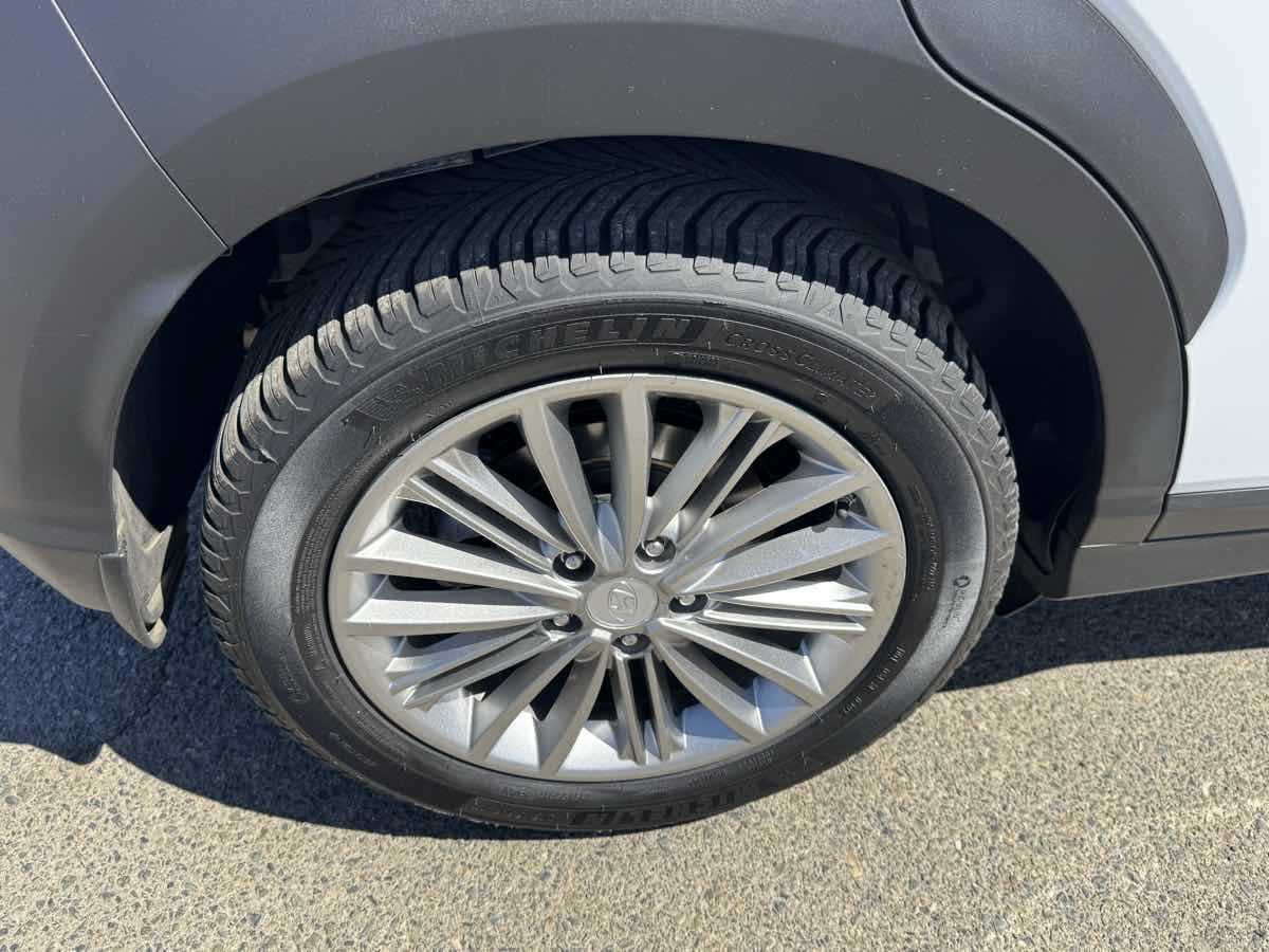 Used 2019 Hyundai Kona SEL w/ SEL Tech Package 02 AWD/4WD image 40