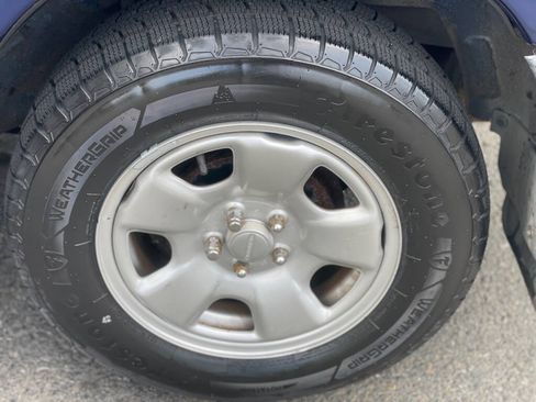 Used 2001 Subaru Forester L AWD/4WD image 18