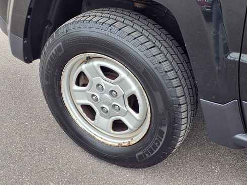 Used 2015 Jeep Patriot Sport w/ Power Value Group image 20