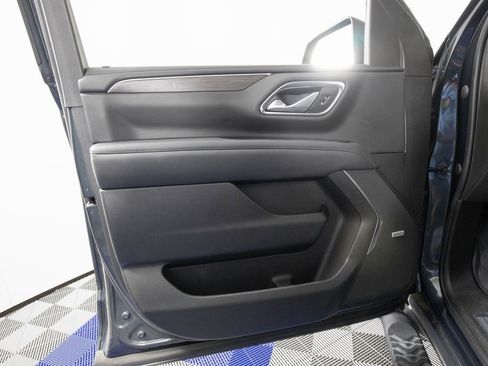 Used 2022 Chevrolet Tahoe Z71 w/ Z71 Off-Road Package image 9