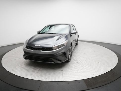 Certified 2024 Kia Forte LXS w/ LXS Technology Package image 31