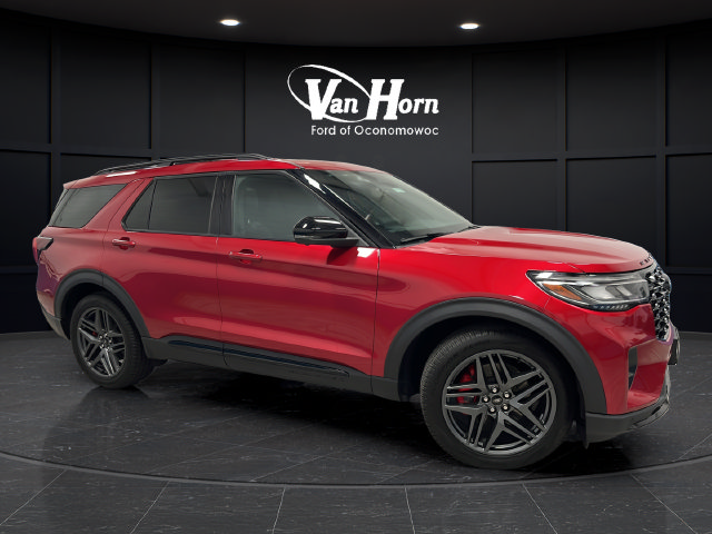 Used 2025 Ford Explorer ST AWD/4WD image 1
