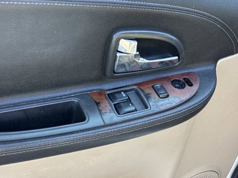 Used 2005 Chevrolet Uplander w/ Climate Package image 17