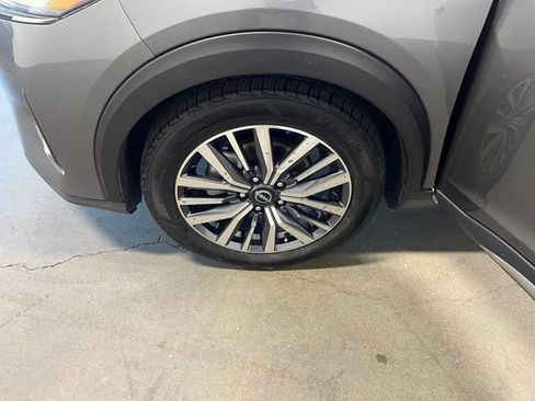 Used 2024 Nissan Kicks SR FWD image 30
