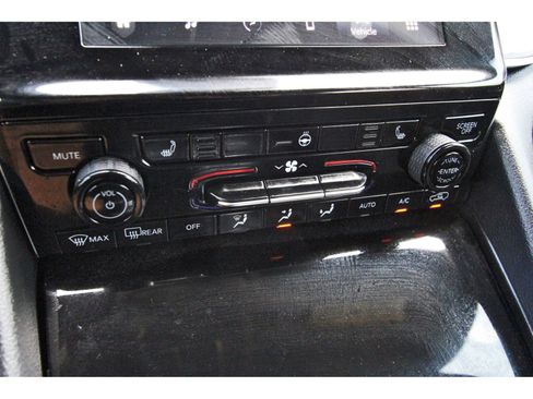 Used 2024 Jeep Grand Cherokee L Laredo image 28