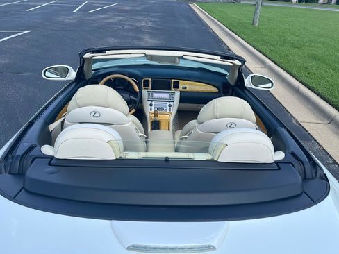 Used 2005 Lexus SC 430 Convertible image 18
