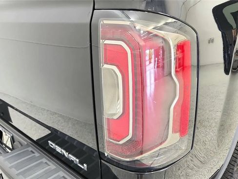 Used 2017 GMC Sierra 1500 Denali AWD/4WD image 15