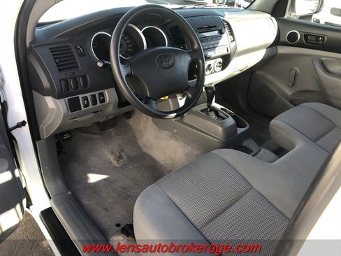 Used 2009 Toyota Tacoma 2WD Regular Cab image 10