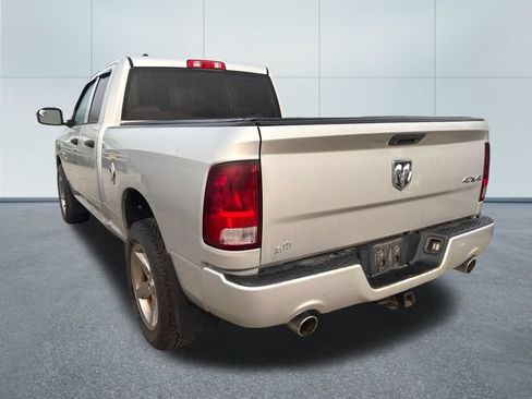 Used 2015 RAM 1500 Express AWD/4WD image 2