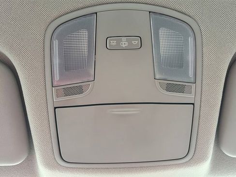 Used 2019 Hyundai Elantra SE image 46