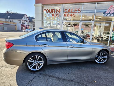 Used 2018 BMW 330i xDrive Sedan w/ Premium Package image 25