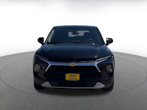 Used 2025 Chevrolet Blazer LT FWD image 4