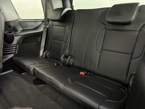 Used 2019 GMC Yukon SLT image 18