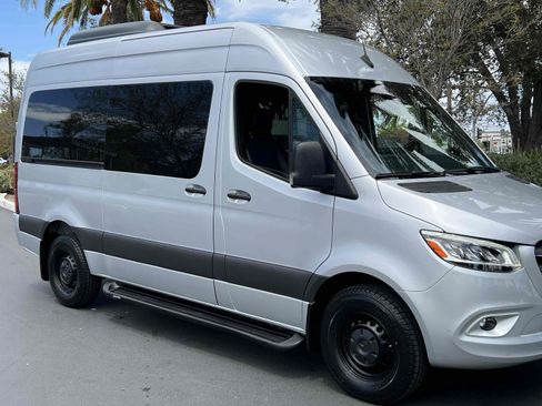 Used 2023 Mercedes-Benz Sprinter 2500 image 41